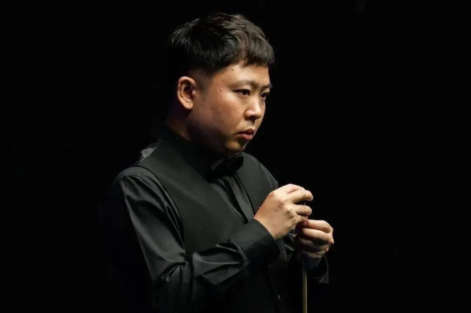 主力前锋的 主力前锋的