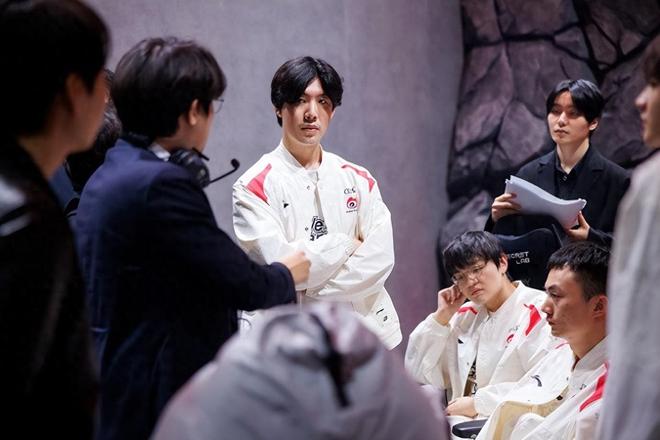 锁定 锁定